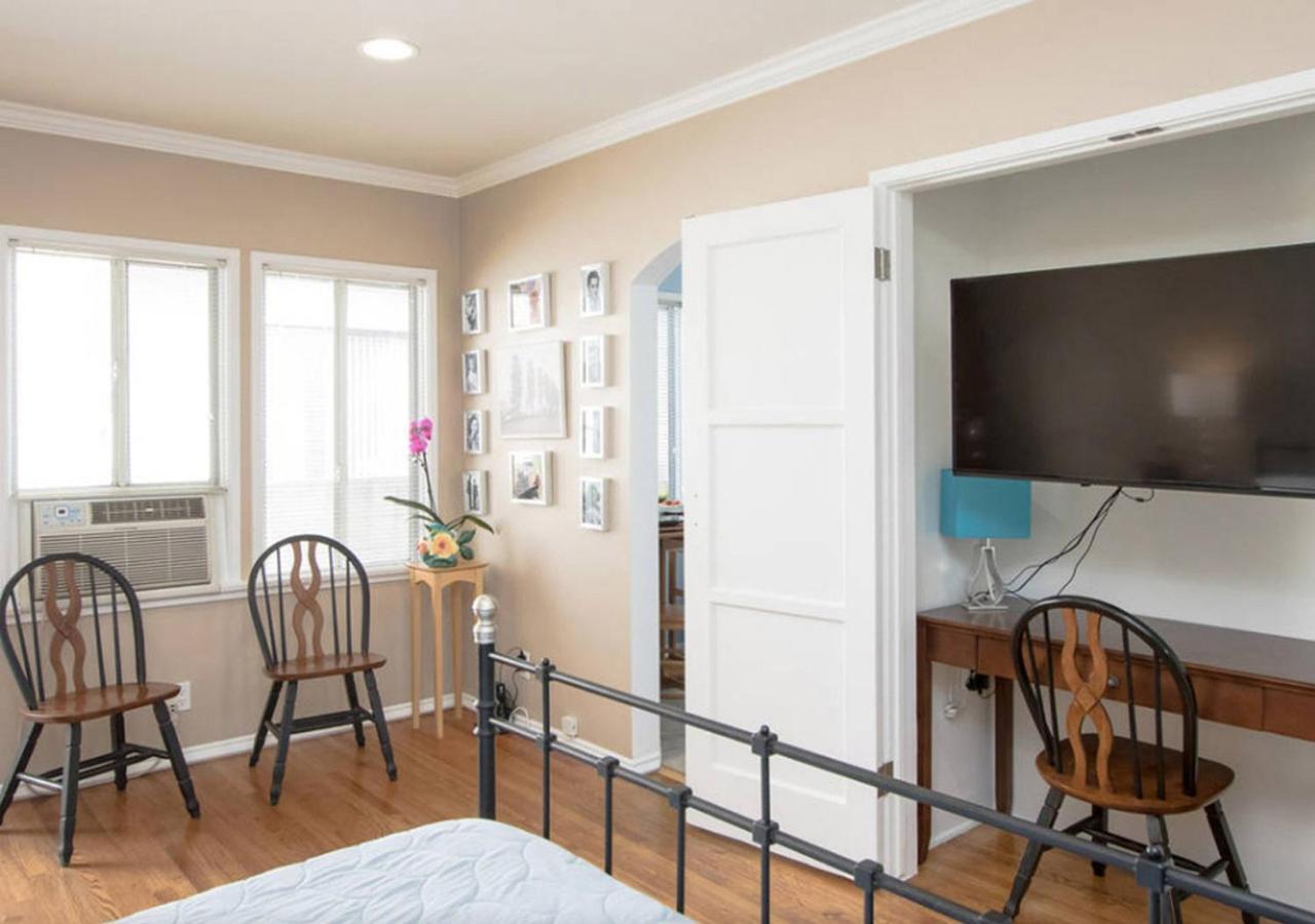 The Burbank Sanctuary - Be Pampered - Full Kitchen Apartment ภายนอก รูปภาพ
