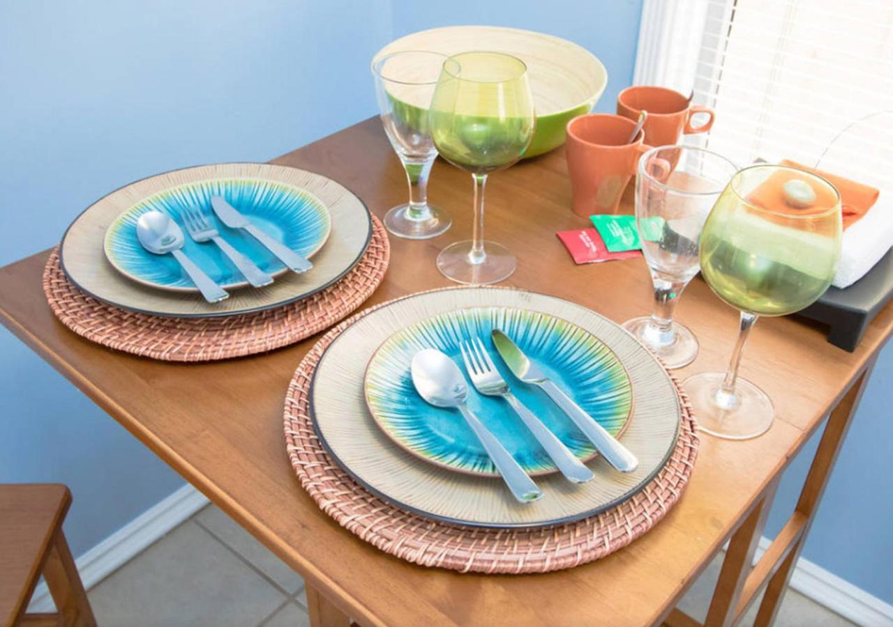 The Burbank Sanctuary - Be Pampered - Full Kitchen Apartment ภายนอก รูปภาพ