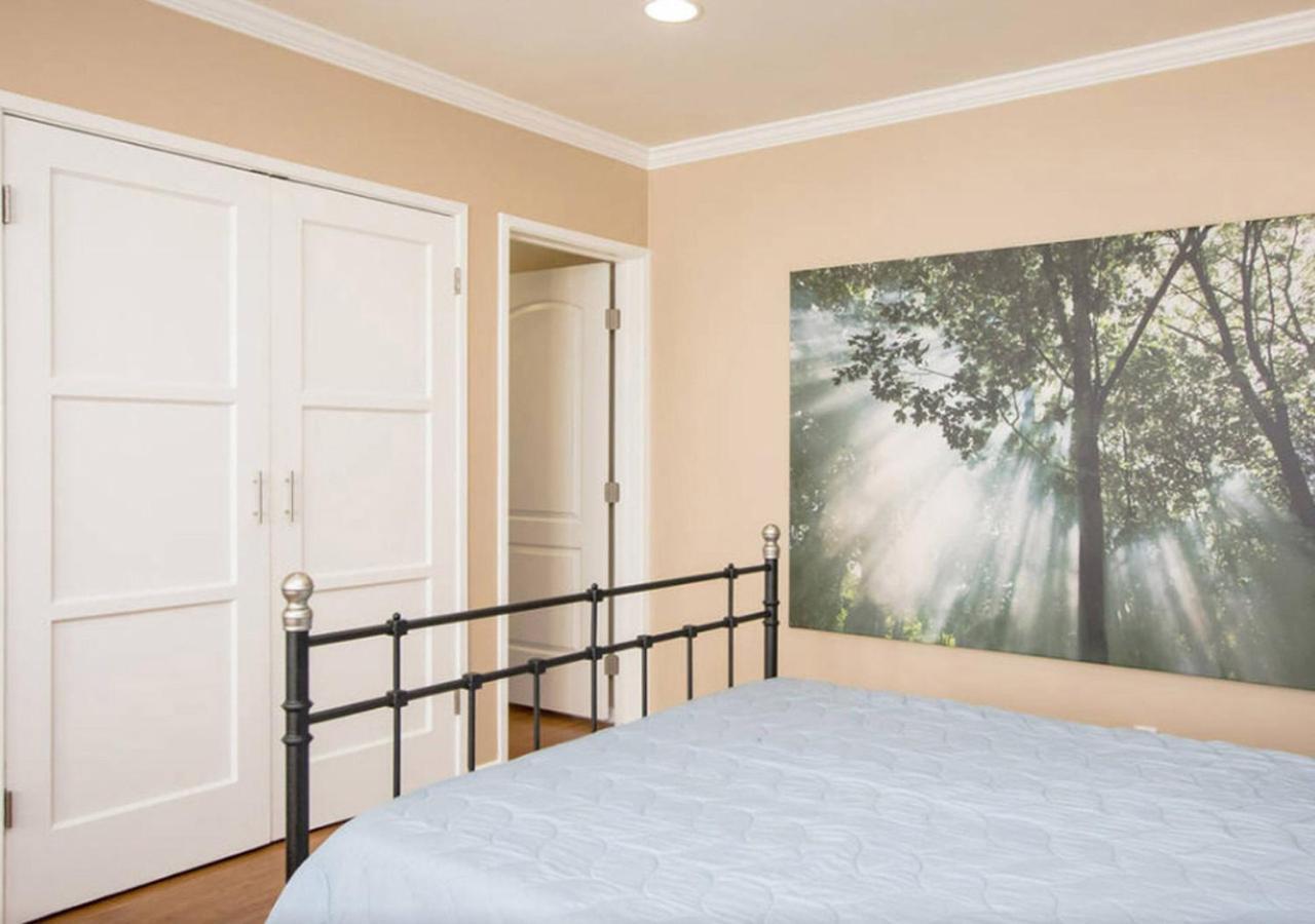 The Burbank Sanctuary - Be Pampered - Full Kitchen Apartment ภายนอก รูปภาพ