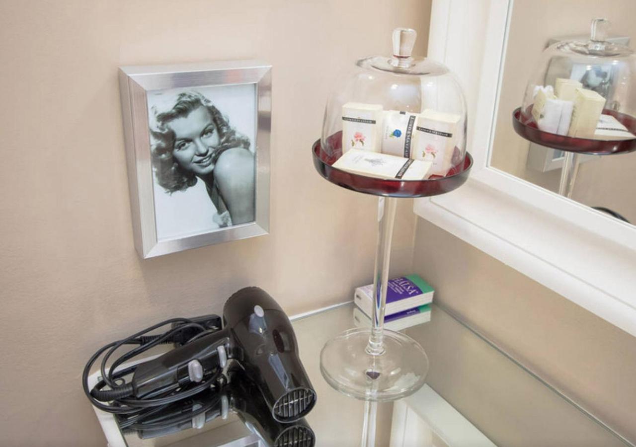 The Burbank Sanctuary - Be Pampered - Full Kitchen Apartment ภายนอก รูปภาพ