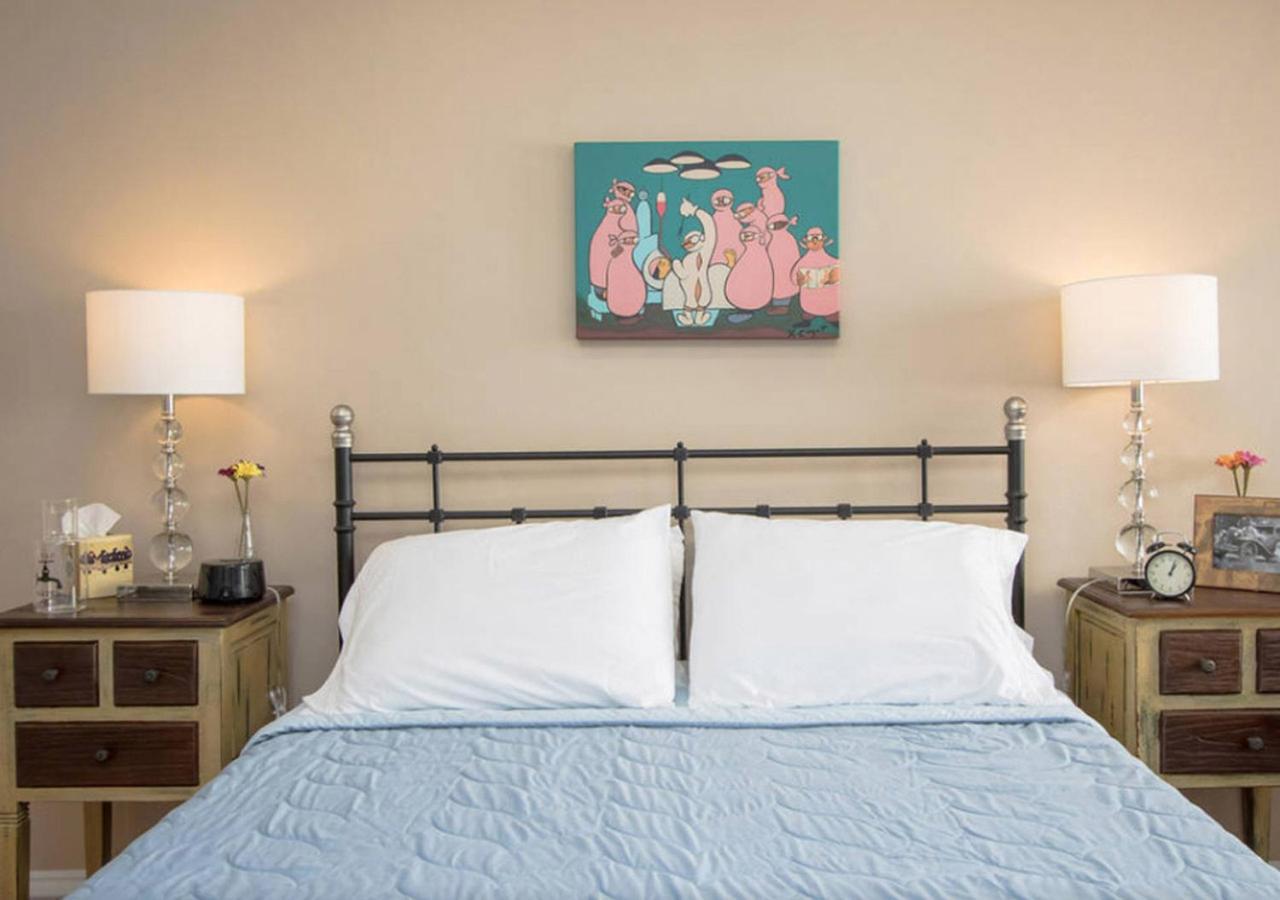 The Burbank Sanctuary - Be Pampered - Full Kitchen Apartment ภายนอก รูปภาพ